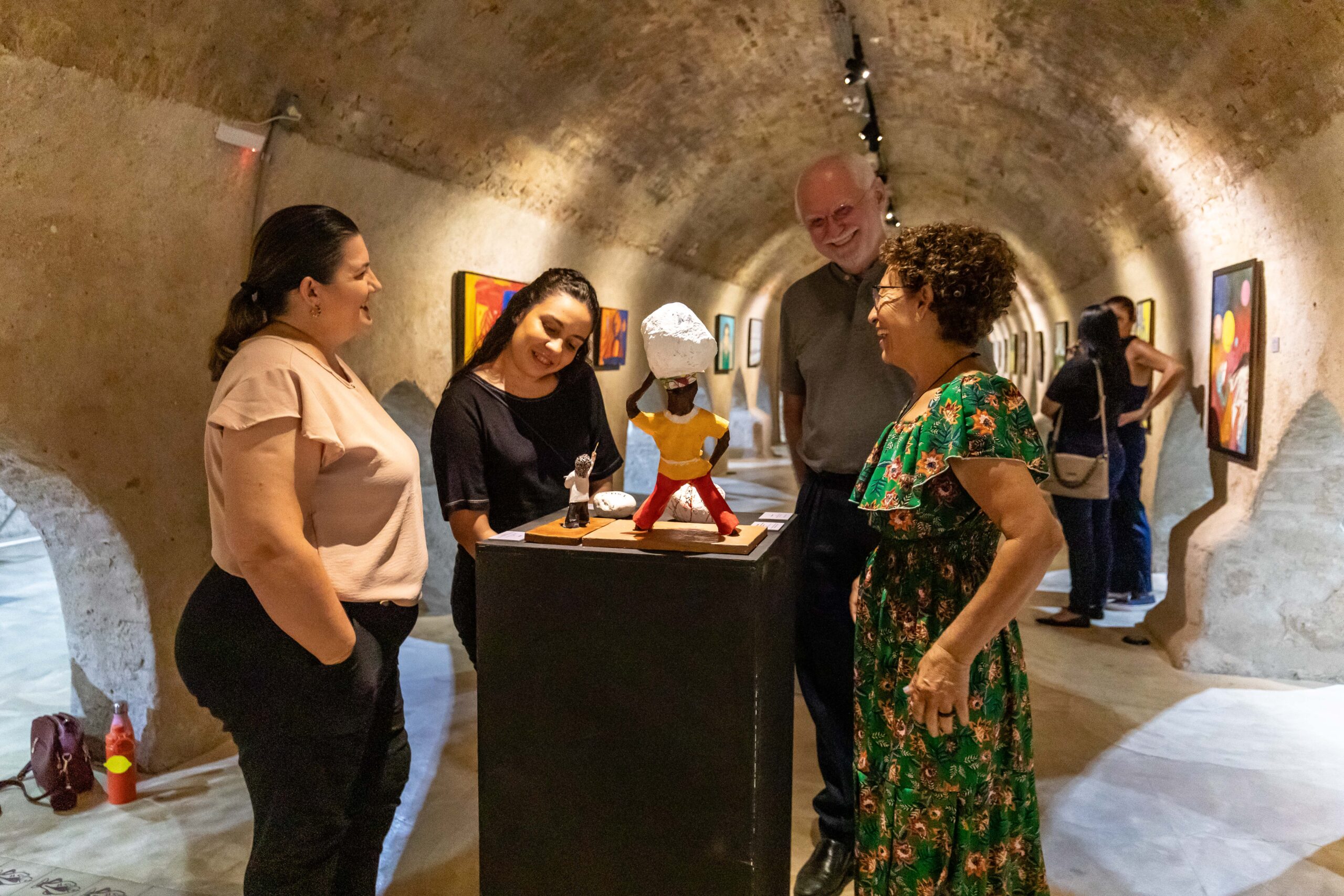 Exposição no Morro da Caixa D’Água celebra ícones da cultura cuiabana