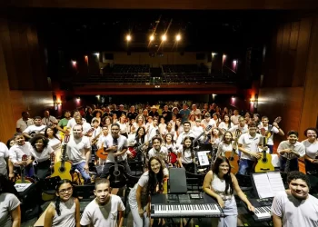 Cursos gratuitos de música e canto estão com inscrições abertas em Cuiabá