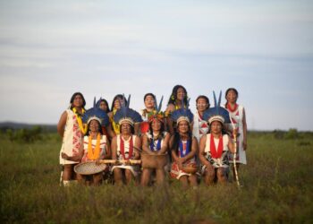 Álbum reúne canções ancestrais de mulheres indígenas do povo Kurâ-Bakairi