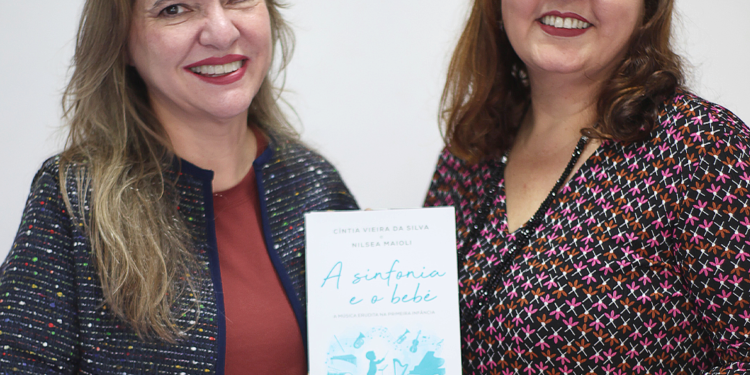 Educadoras lançam livro sobre o papel da música no desenvolvimento de bebês em Goiânia
