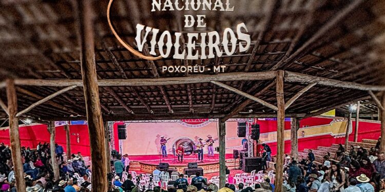 Novos talentos ganham espaço e projetam o futuro da viola no 22º Encontro Nacional de Violeiros em Poxoréu