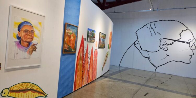 Exposição em homenagem a Osvaldina dos Santos segue em cartaz na Galeria Lava Pés