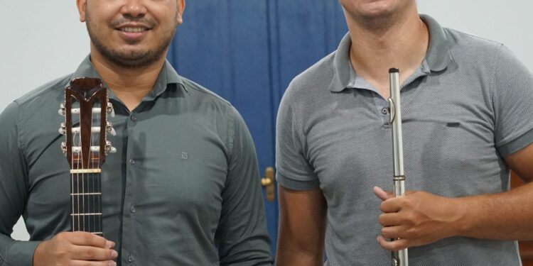 Duo Fla Vio se apresenta no Sesc Arsenal com repertório de música brasileira