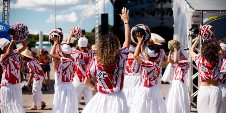 Projeto Ecos Ancestrais promove ciclo de oficinas gratuitas sobre Maracatu de Baque Virado no DF