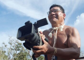 Documentário sobre pioneiro do cinema Xavante traz debate sobre memória, identidade e resistência indígena