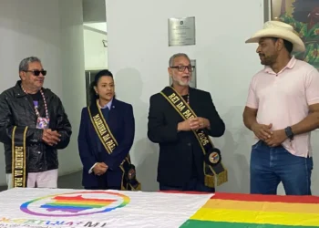 Parada do Orgulho LGBTQIA+ em MT terá 2 dias de programação e show de Tati Quebra Barraco