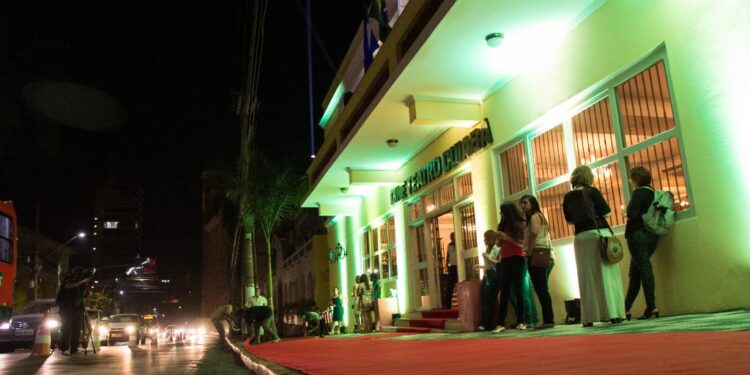 Jogo do Brasil e Haiti será transmitido no Cine Teatro Cuiabá
