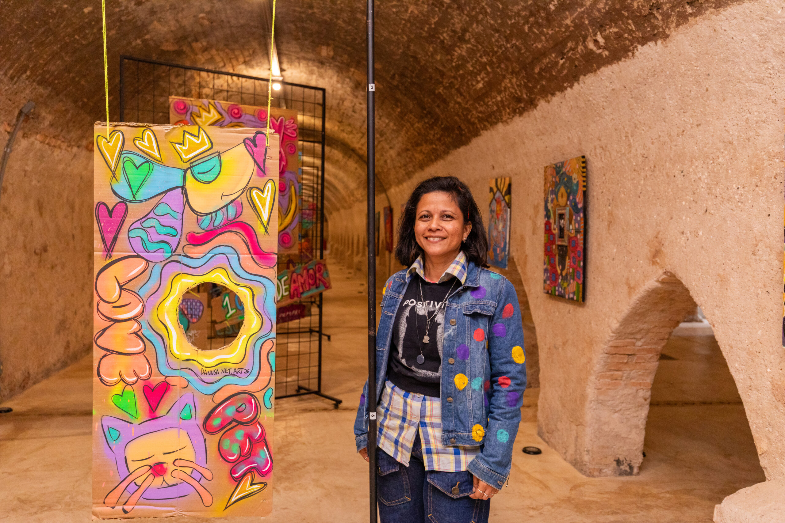 Exposição “Encontro do Amor” une arte, sustentabilidade e conscientização sobre o cuidado com os animais em Cuiabá