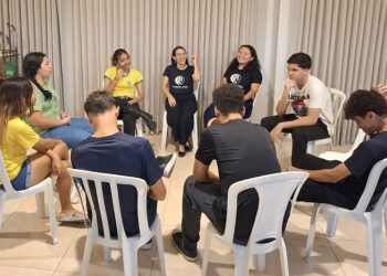 Projeto oferece formação gratuita em cultura, voluntariado e desenvolvimento humano para jovens em Cuiabá