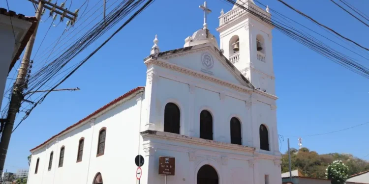 Médico sepultado escondido, fiel que quase foi enterrado vivo e ‘corcunda de Notre Dame cuiabano’ estão entre mistérios de igreja