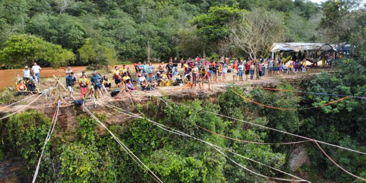 Festival Tesouro nas Alturas reúne highline, música e atividades culturais em Batovi