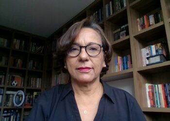 Cercado de fatos curiosos, “Cidade de bolhas e vãos” tem lançamento nacional