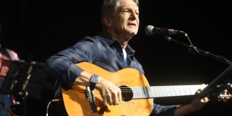 JC Dattoli apresenta show Encantos Musicais no Clube do Choro de Brasília