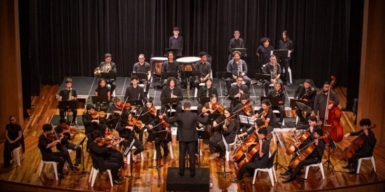Orquestra CirandaMundo apresenta concerto com clássicos da música brasileira em Cuiabá