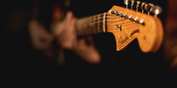 Jantar Show reúne música, gastronomia e projeto social em Cuiabá
