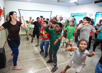 CRAS de Cuiabá promovem brincadeiras, oficinas e passeios para crianças em outubro