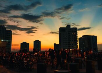 Cuiabá tem rock, tributo ao BTS, atrações infantis e música clássica no fim de semana